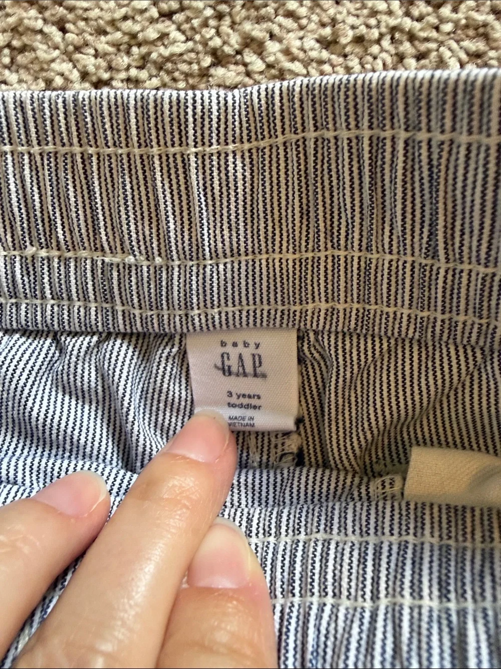 GAP pull shorts